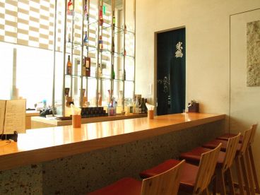 はせがわ酒店 表参道ヒルズ店の雰囲気1