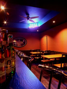 80's バー イート ドア 80's BAR EAT DOORの雰囲気1