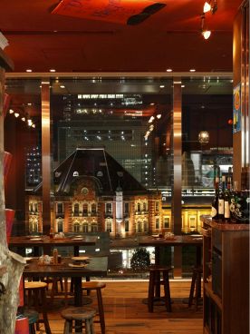 萬鳥 マルノウチ marunouchi 新丸ビルの雰囲気1