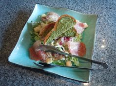 料理メニュー写真&nbsp;生ハムのシーザーサラダ