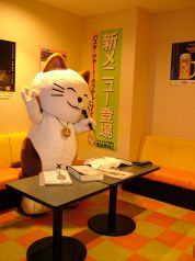 カラオケ本舗 まねきねこ 徳島両国橋店の雰囲気2