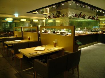 柿安 三尺三寸箸 ルミネ新宿店の雰囲気1