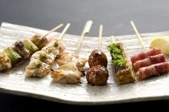 料理メニュー写真&nbsp;焼き盛り合わせ（おまかせ五串）