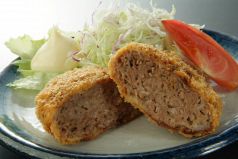 料理メニュー写真&nbsp;お肉たっぷり☆メンチかつ