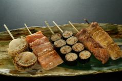 料理メニュー写真&nbsp;《オリジナル串》　スタミナ焼・のり巻つくね・豚カルビのカレースパイス焼