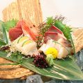 料理メニュー写真&nbsp;本日のお刺身　三種盛り合わせ