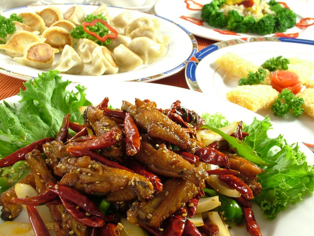 自慢の中国料理は種類豊富!