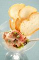 料理メニュー写真&nbsp;マグロとアボカドのカクテルクルトン添え