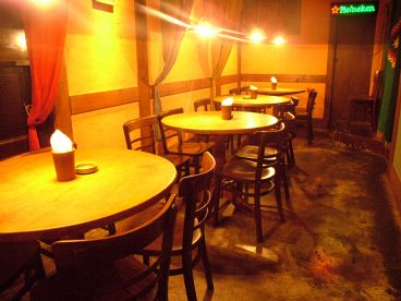 イーストエンドカウンティ EAST END COUNTYの雰囲気1