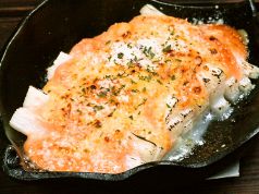 料理メニュー写真&nbsp;山芋の明太子チーズ焼