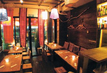 ガネーシャ ネパール料理& バー barの雰囲気1