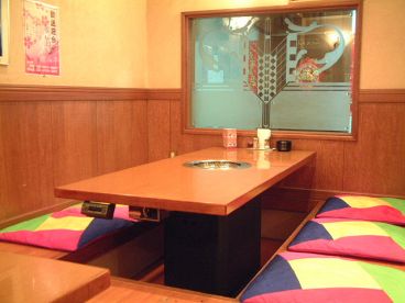 韓八亭 かんぱちてい 本店の雰囲気1