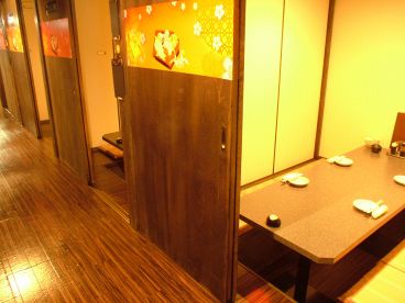 五感 和花の宝石箱 梅田店の雰囲気1