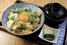 料理メニュー写真 丹後地卵のとろとろ特製親子丼