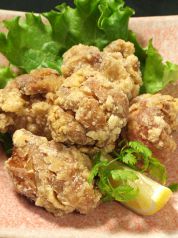 料理メニュー写真 地鶏の唐揚げ竹もと風