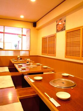 純 炭火焼肉の雰囲気1