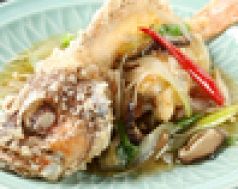料理メニュー写真&nbsp;かさご唐揚（季節限定）