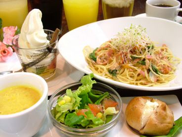キヘイ KIHEI カフェ ボンベルタ橘店のおすすめ料理1