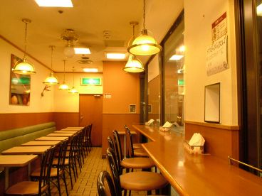 サブウェイ SUBWAY サンシャインシティ アルパの雰囲気1
