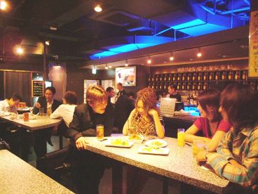 シャバダバー SHABA DA BAR 300 新宿 歌舞伎町の雰囲気1
