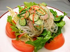料理メニュー写真&nbsp;ウダン　ラクサ　サラダ
