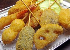 料理メニュー写真&nbsp;なにわセット（串カツ10本＋どてやき・キムチ・自家製豆富の中から一品）　