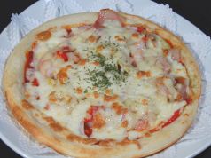 料理メニュー写真 海鮮ピザ
