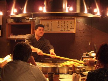 炉ばた焼 蜂ヤ 幟町店の雰囲気1
