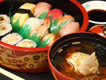 回転すし さかえ 北店のおすすめ料理1