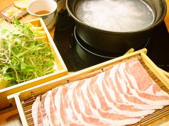 ろくまる五元豚 新宿三井ビル店の写真