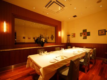 キハチ KIHACHI イタリアン あべの フープ HOOP店の雰囲気1