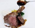 料理メニュー写真&nbsp;仔羊背肉とポテトのココット焼き　タプナードソース