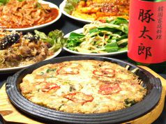 韓国料理 豚太郎の写真