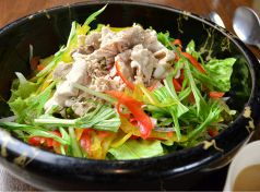 料理メニュー写真 幻霜豚しゃぶサラダ