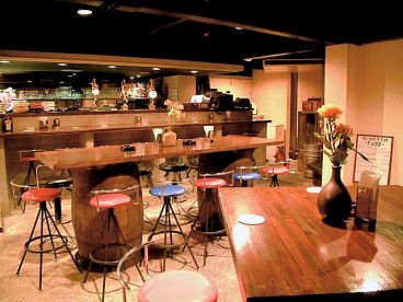 ワイズ トーキョー WYZ TOKYO in MATSUYAMAの雰囲気1