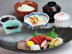 料理メニュー写真 【お造り定食】お造りと季節の逸品が楽しめる定食