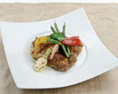 料理メニュー写真 地鶏と野菜のグリエ ローズマリー風味