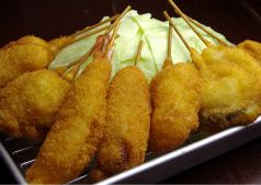 料理メニュー写真&nbsp;まいどセット（串カツ8本＋どてやき・キムチ・自家製豆富の中から一品）