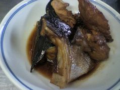料理メニュー写真 旬を迎えた魚のあら炊き
