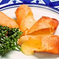 料理メニュー写真&nbsp;もち＆とろ～りチーズの春巻き