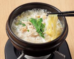 料理メニュー写真 鶏塩ラーメン