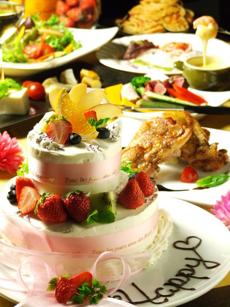 日~木19時まで限定!誕生日のお祝いなら全コース特製ケーキプレゼント!