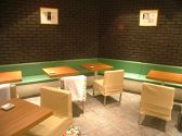 ルーミー ROOMY カフェ E-ma梅田店の雰囲気3