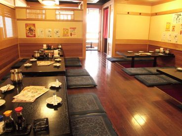 世界の山ちゃん 西武新宿2号店の雰囲気1