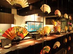 元祖ぶっち切り寿司 魚心 新宿総本店の雰囲気1
