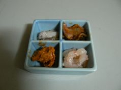 料理メニュー写真&nbsp;珍味いろいろ　4種盛り合わせ