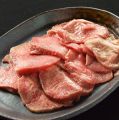 料理メニュー写真&nbsp;タンサキ／ツラミ(ほほ肉)
