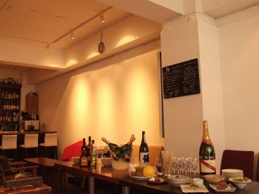 カコイ bar cacoiの雰囲気1