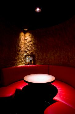 バー カベルナ Bar Cavernaの雰囲気1