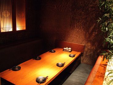 はな火 横浜西口店 炉端ダイニングの雰囲気1